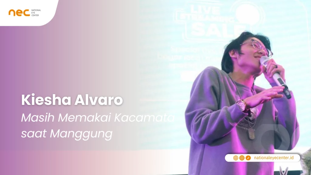 Kiesha Alvaro saat Manggung masih menggunakan kacamata