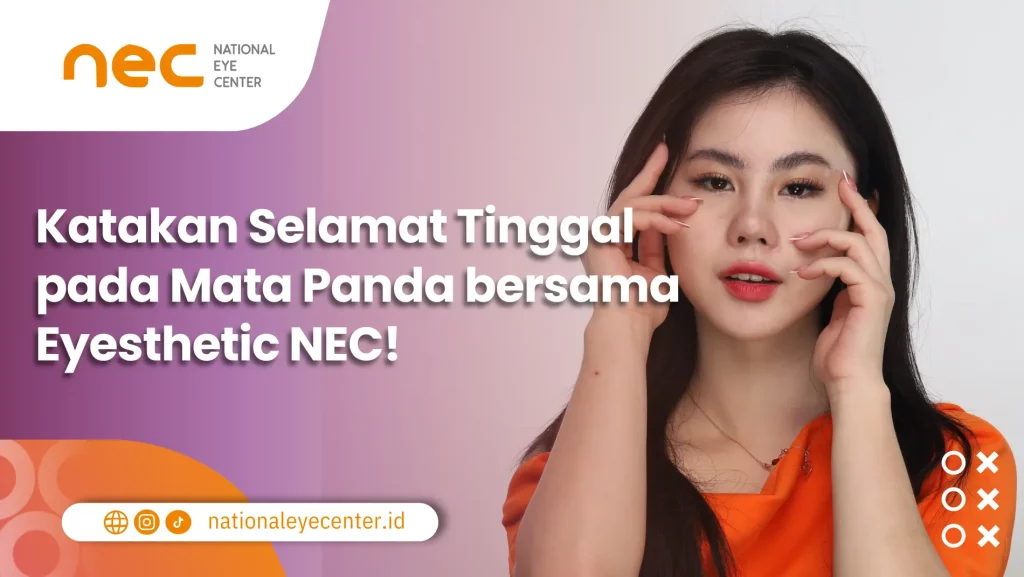 Masker Mata Panda: Seorang wanita sedang menunjukkan matanya tanpa lingkaran hitam.